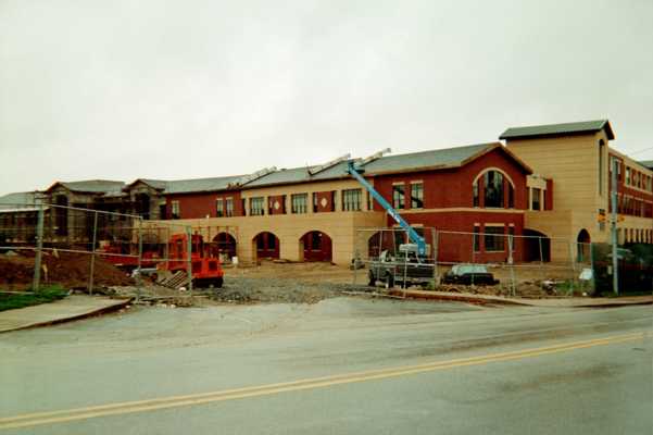 Ridley High School construction - SE entry