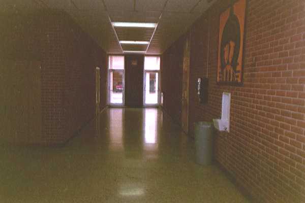 Ridley High School interior - 400 level S entry